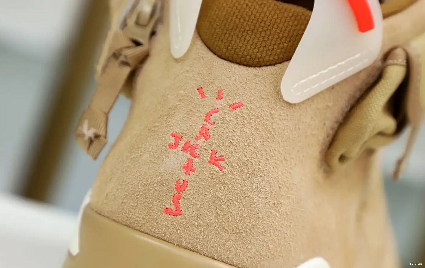 x Jordan Retro SP Khaki
